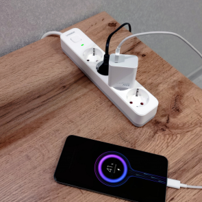 Сетевой удлинитель VIDEX ONCORD с/с 4п 3м (3x1.5мм) с кнопкой White №10