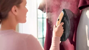 утюг-парогенератор Philips PerfectCare 8000 Series, 2700Вт, 1800мл, паровой удар -700гр, постоянный пар - 170гр, нерж. сталь, черно-золотой №3
