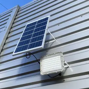 Прожектор с солнечной батареей светодиодный 60W аккумуляторный (LiFePO4, 10000mAh) 6V, 15W PROTESTER SLFL0601 №2