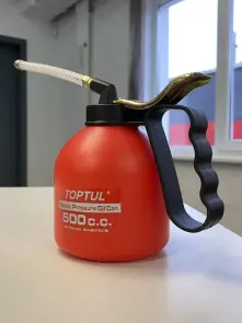 Маслянка важільна пластикова TOPTUL 500 мл гнучкий наконечник NCAB0150 №4
