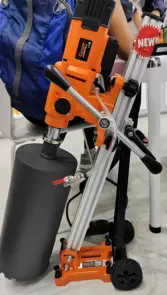 Бурильная установка BMK-23/2 3,5 кВт 860/1370об/мин со стойкой и наклоном 45° №1