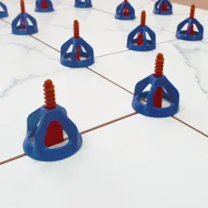 Комплект гвинтова СВП АДВАНТА для плитки товщиною 5-20 мм (основа 1,5 мм 150 шт., гайка 150 шт, ключ 1 шт) №8
