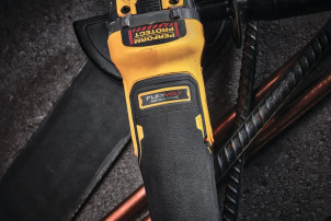 Шлифмашина угловая - болгарка аккумуляторная бесщёточная DeWALT DCG409NT №5