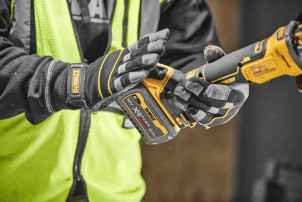 Шлифмашина угловая - болгарка аккумуляторная бесщёточная DeWALT DCG409NT №9