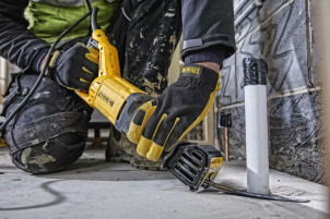 Пила сабельная сетевая универсальная DeWALT, 1100 Вт, 0 - 2800 ход / мин, величина хода 29 мм, вес 3.5 кг, чемодан №9